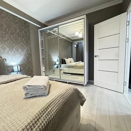 Near Mcdonalds New One Bedroom *