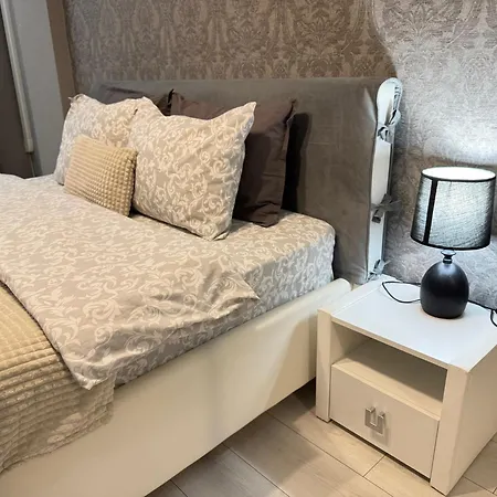 Near Mcdonalds New One Bedroom * Chisinau
